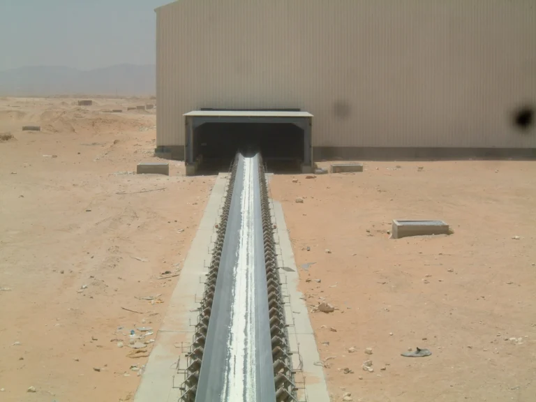 131 .BC 100 belt conveyor0